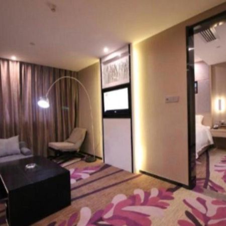 Lavande Hotel Nanchang Ai XI Hu Subway East Station Branch Exterior photo